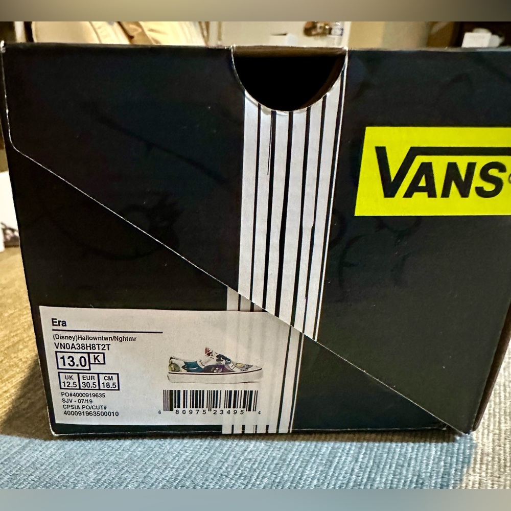 Vans Nightmare Before Christmas Sneakers -Retired and Limited Edition - Picture 7 of 7